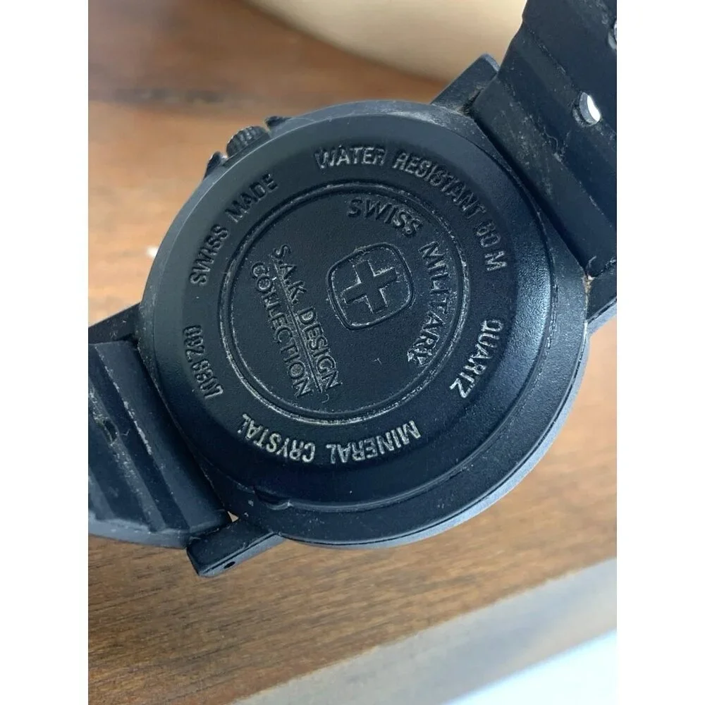 Swiss Military SAK Unisex Watch 092.8307 Swiss Quartz Black Rubber Strap 35mm